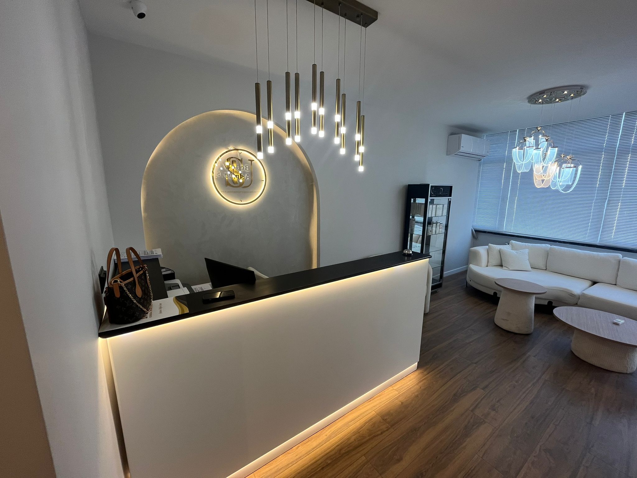 UZUN SOKAK'TA GÜZELLİK MERKEZİ